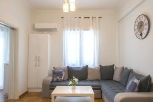 Spacious Sunny Apartment