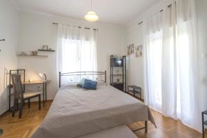 Spacious Sunny Apartment