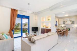Villa Matina by Villa Plus