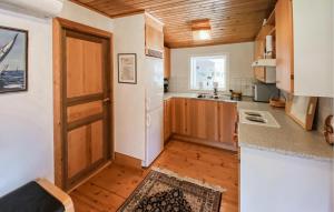 2 Bedroom Cozy Home In Oskarshamn