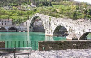 Stunning Apartment In Piano Di Gioviano