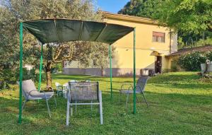 Stunning Apartment In Piano Di Gioviano