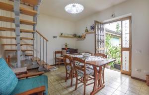 Stunning Apartment In Piano Di Gioviano