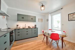 Maisons de vacances Maison pour 8 dans le centre de Plouguerneau : photos des chambres