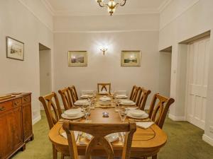 4 Bed in Grasmere 85294
