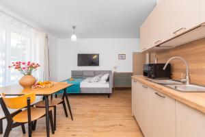 APARTAMENTY MIERZEJA - STEGNA PARK II, Studio 24m2, 500 m od plaży, bezpłatny meleks