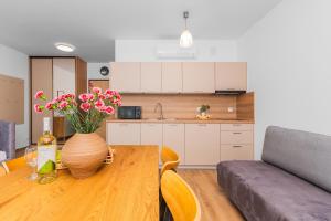 APARTAMENTY MIERZEJA - STEGNA PARK II, Studio 24m2, 500 m od plaży, bezpłatny meleks