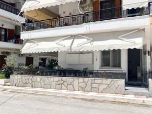 Veranda Apartment Paralia Ofriniou