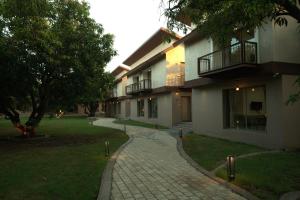 Gir Aatithya Clarks Inn