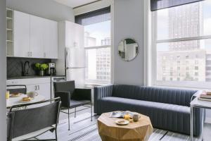 sonder by marriott bonvoy the plymouth apartments loop