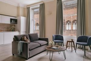 Two-Bedroom Superior Apartment room in Sonder — Royal Garden Apartments