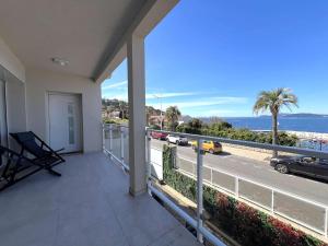 Le Rivage Appartement climatisé pour 6 personnes face à la mer- Le Pradet