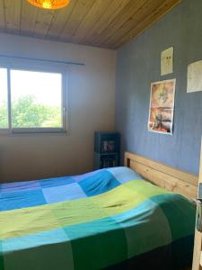 Villas Jolie maison en bois avec piscine : photos des chambres