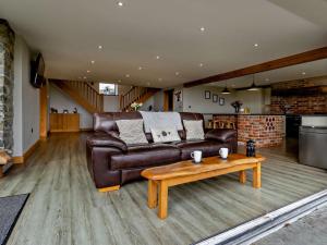 5 Bed in Hay-on-Wye 78163