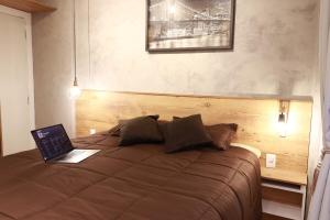 De frente Hosp Sírio Libanês 3 Min da Paulista