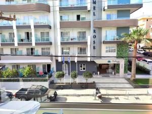 Seaside apartment near the city center