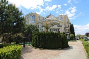 Messembria Palace - Menada Apartments