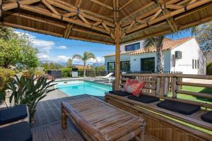 Villa piscine, climatisation, jardin, barbecue, internet, refait à neuf en 2023