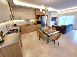 Αngélique Pool garden apartment