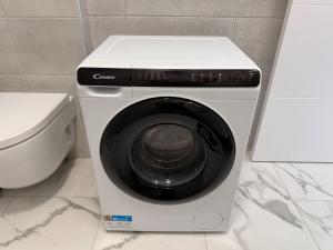 Central location C, Americas, pool view sunny wifi