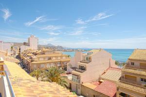 Beachside Penthouse La Red Edward