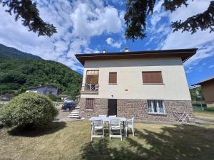 Villa Lavanda,giardino recintato, app primo piano