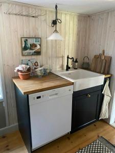 Historic Halland Farmhouse By Åkulla Beech Forests