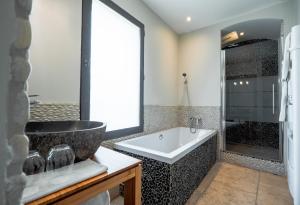 Hotels La Belle Vie : photos des chambres