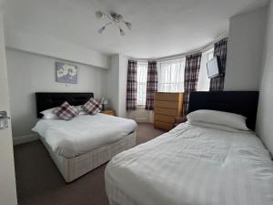 Devonshire House Holiday Flats