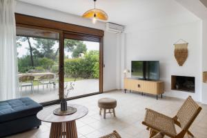 Bergamot & Myrtillo Villas with shared pool,Afitos #FeelsLikeHome