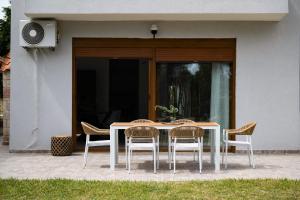 Bergamot & Myrtillo Villas with shared pool,Afitos #FeelsLikeHome