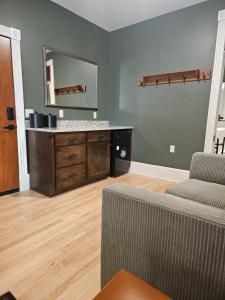 Double Room room in Albany Merchants Hotel