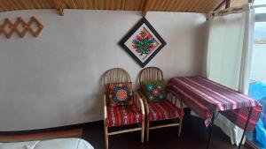 Uros Lunita Lodge