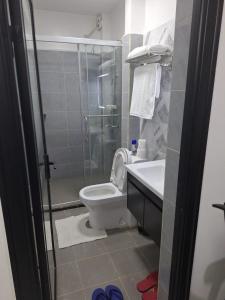 Elegant 1BR And Bonus Room, Valley