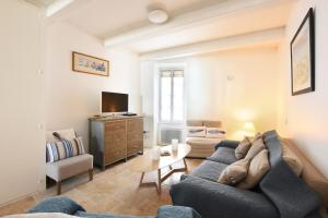 Maisons de vacances 206 L-Ecoliere Renovated House : photos des chambres