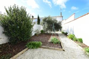 Maisons de vacances 206 L-Ecoliere Renovated House : photos des chambres