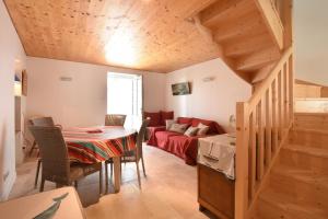 Maisons de vacances 206 L-Ecoliere Renovated House : photos des chambres