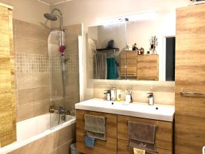 Chambre lit double pour 1 à 2 pers en Colocation