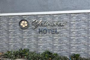 Yellowbell Hotel