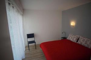 Grande terrasse vue mer, plancha, piscine, 2 chambres