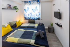 Mariposa Apartments