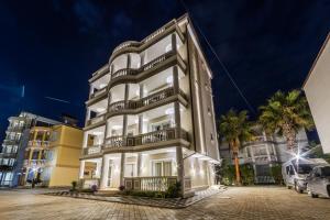 Sea La Vie Apartment