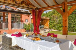 Villas Villa de lOrmeau by Villa Plus : photos des chambres