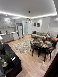 Istanbul Bostanci Family Modern Residence with Pool