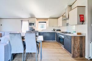 Aquadrome Abode - Billing Aquadrome