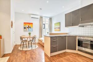 Heimby - Roomy Studio w Free parking and SeaView