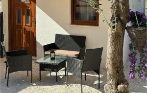 Amazing Home In Trogir With Wifi 
