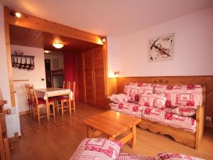 Studio cabine ensoleillé avec vue sur pistes, pour 4 personnes - FR-1-293-142