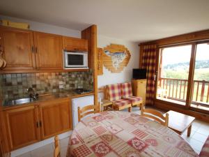 Appartements Les Saisies - Appart 6 pers, balcon, equipements complets - FR-1-293-105 : photos des chambres