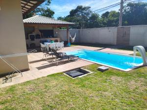 Chalé da Márcia com Piscina e Churrasqueira Privativos